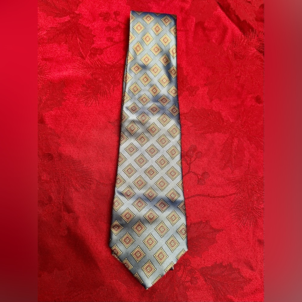 Luca Franzini Quality 100% Silk Necktie. Made in Italy